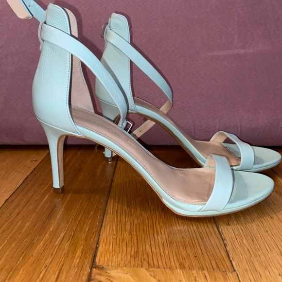 Banana Republic stunning size 8.5 strappy heels mint green - Picture 4 of 7